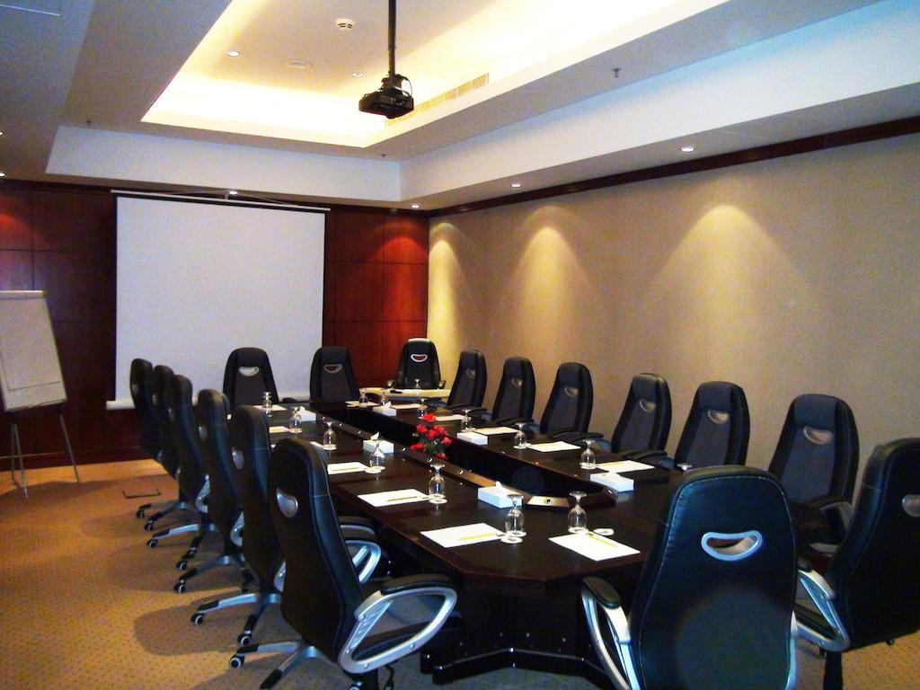 كورب إن ديرة فندق 5*